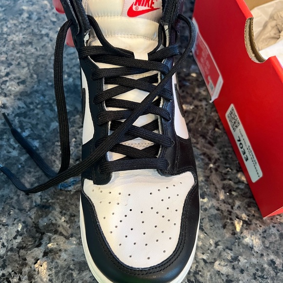 Nike Dunk High Panda Pandas - Picture 7 of 10